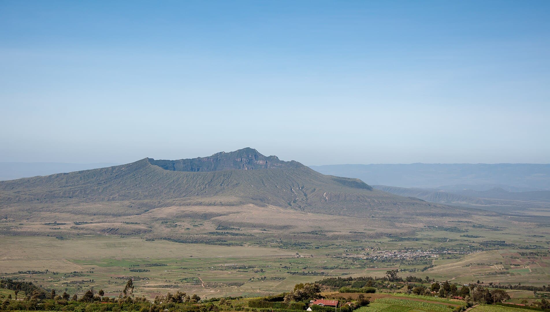 Mount Longonot Hike: Complete Guide to Kenya's Volcano Day Trip from Nairobi
